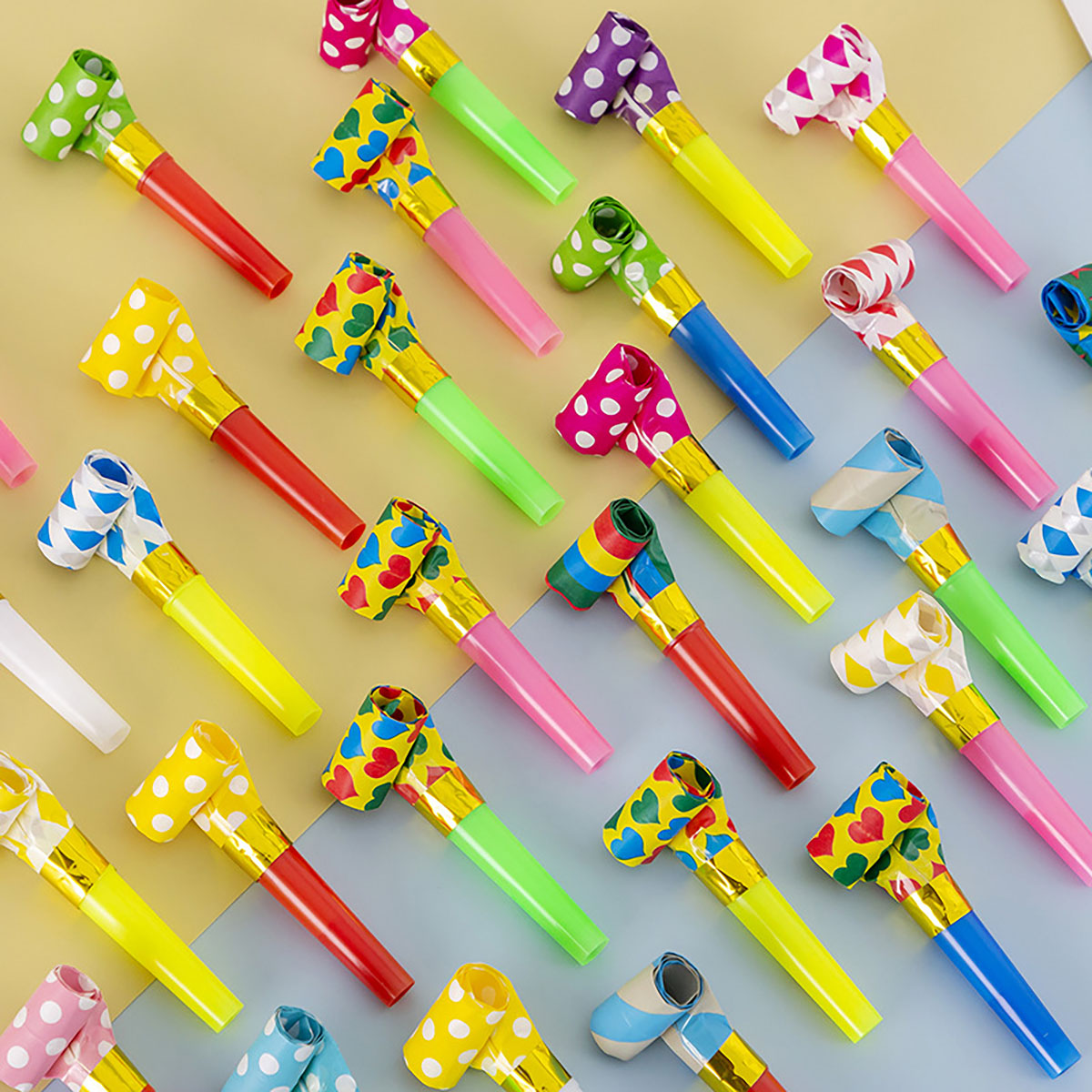 子供のためのカラフルなホイッスルおもちゃ、面白いおもちゃ、吹 - Party Games Adult Birthday のレビューと価格